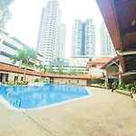 One Bedroom Unit With Garden View